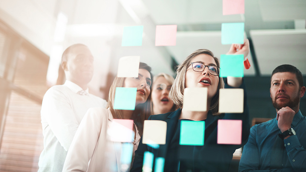 SOCREATIVE ADVISORY - Consultant stratégie 2 SOC Optimisation de process et productivité